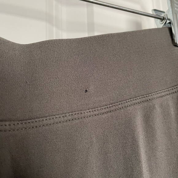 Eileen Fisher 100% Silk Double Layer Crop Pant in Fawn Size Large - Picture 5 of 9